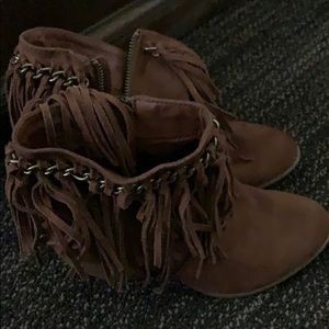 Brown suede tassel boots